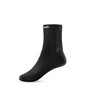 ''Basic b*tch'' black mid socks