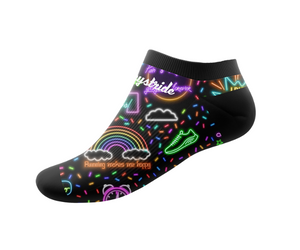 "Glow & go'' ankle socks